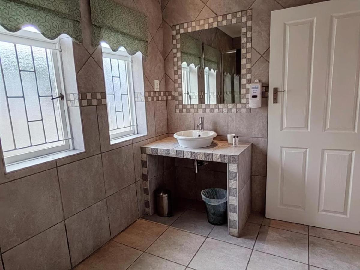 Aviators Paradise Guest House Mossel Bay Extérieur photo